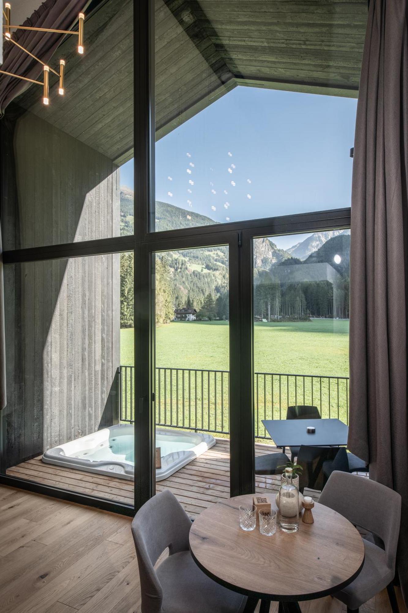 Sandgold Alpine Glamping 캄포투레스 외부 사진