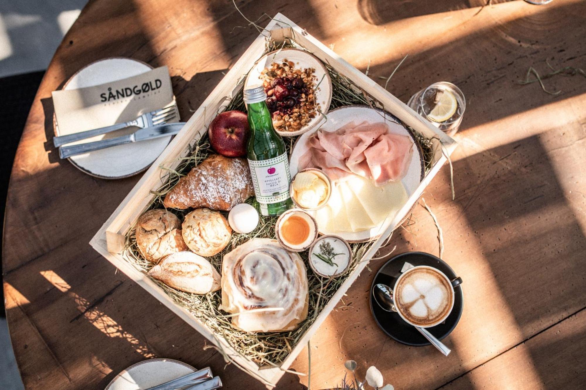 Sandgold Alpine Glamping 캄포투레스 외부 사진