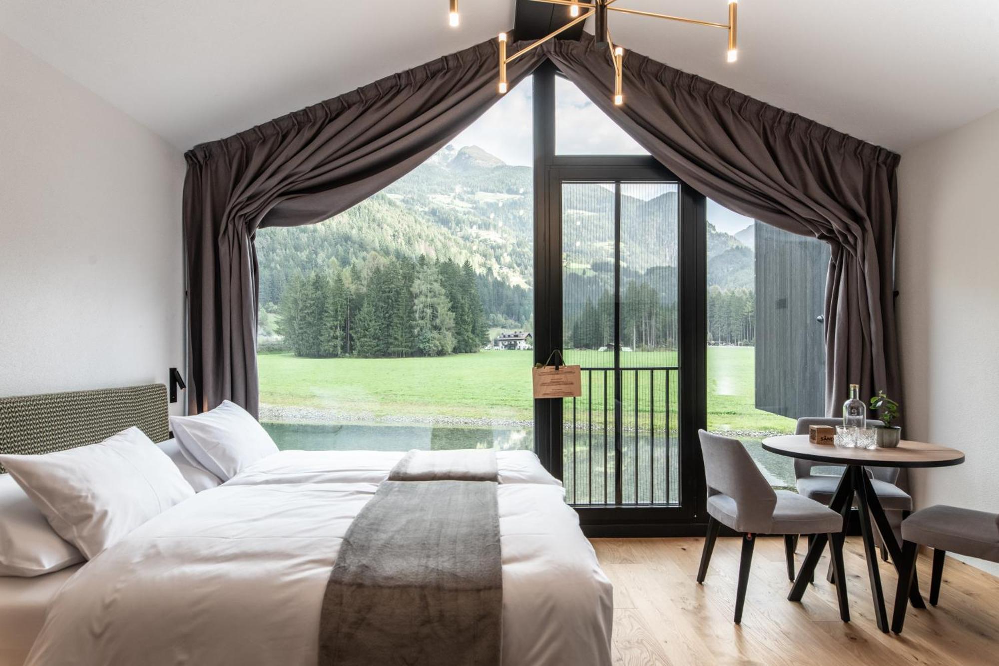Sandgold Alpine Glamping 캄포투레스 외부 사진